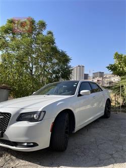 کرایسلەر 300